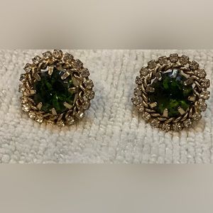 BEAUTIFUL GREEN AND CLEAR GLASS EARRINGS